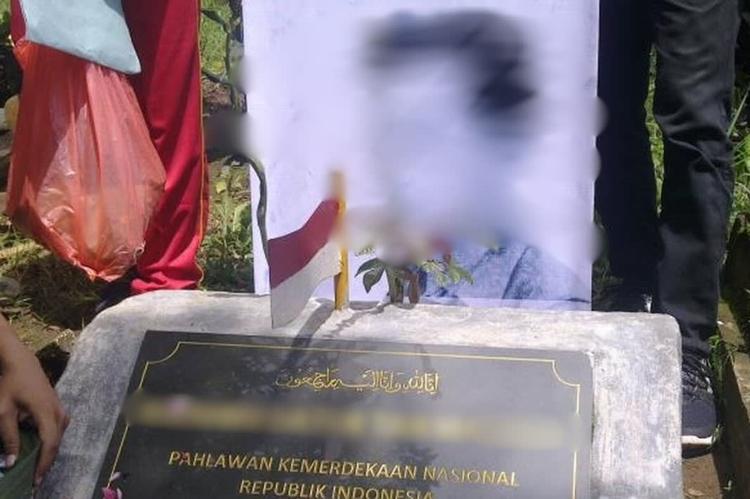 gema-lantang-dari-kubur-ketika-sebuah-tinta-mendorong-pergerakan