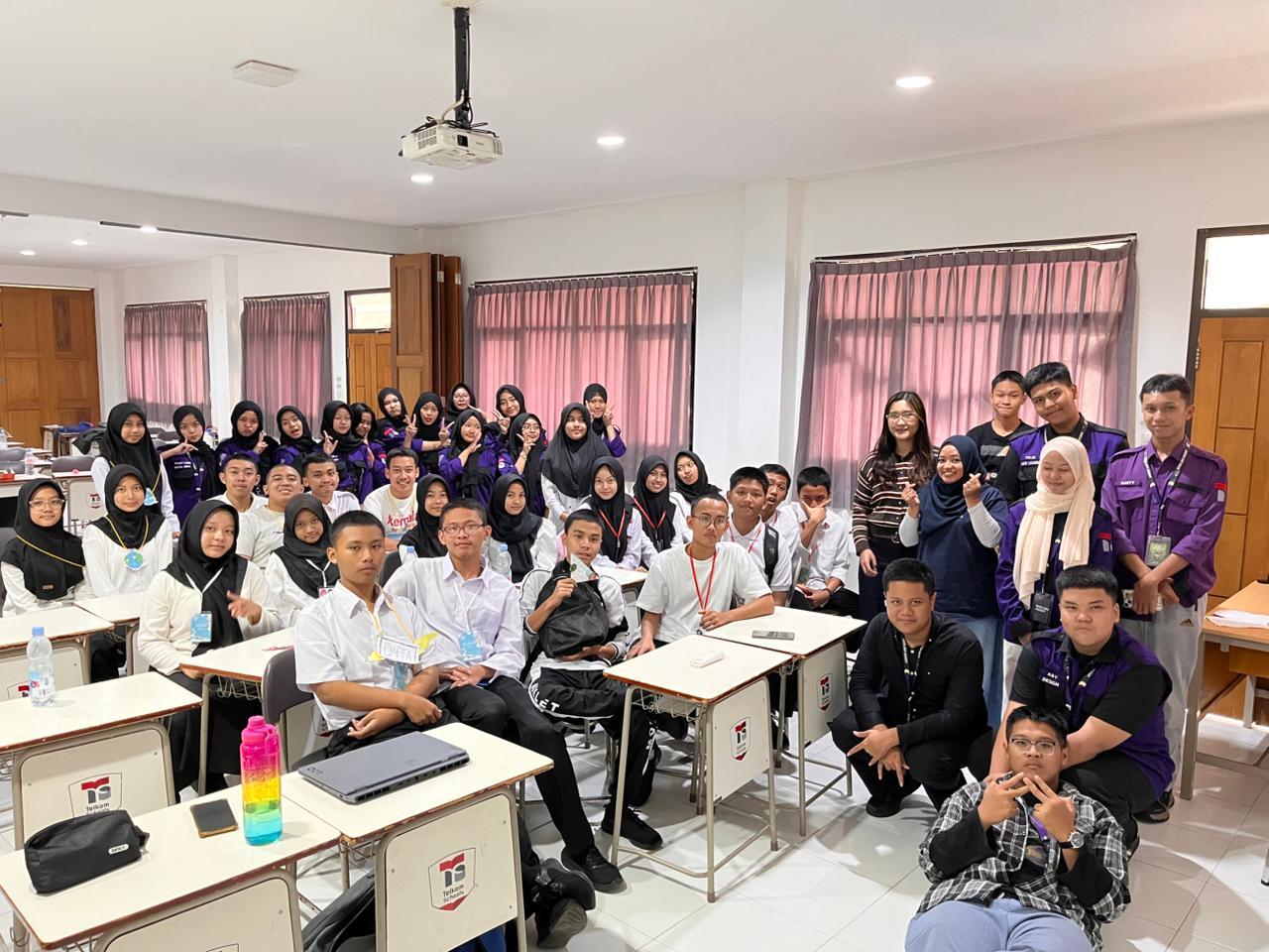 image-Ignite The Magic Within: Menyalakan Potensi Diri dan Kemampuan Berbahasa dalam Diklat COMET 2026