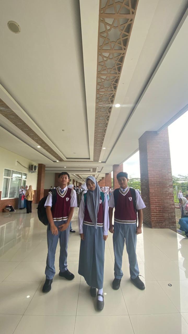 image-Siswa SMK Telkom Malang Ikuti Persiapan Seleksi Paskibra Tingkat Kota